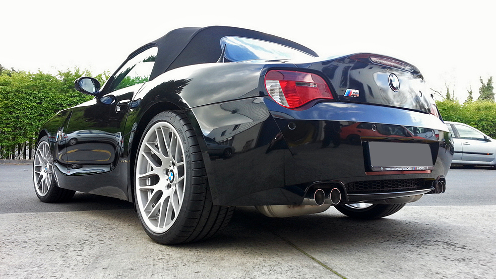High gloss black vinyl wrap. BMW Z4. Carstyle Ireland. 